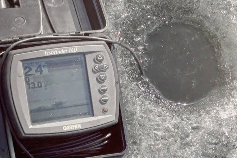 Best Ice Fishing Fish Finder for the Money 2019-2020 TOP Sonar Review